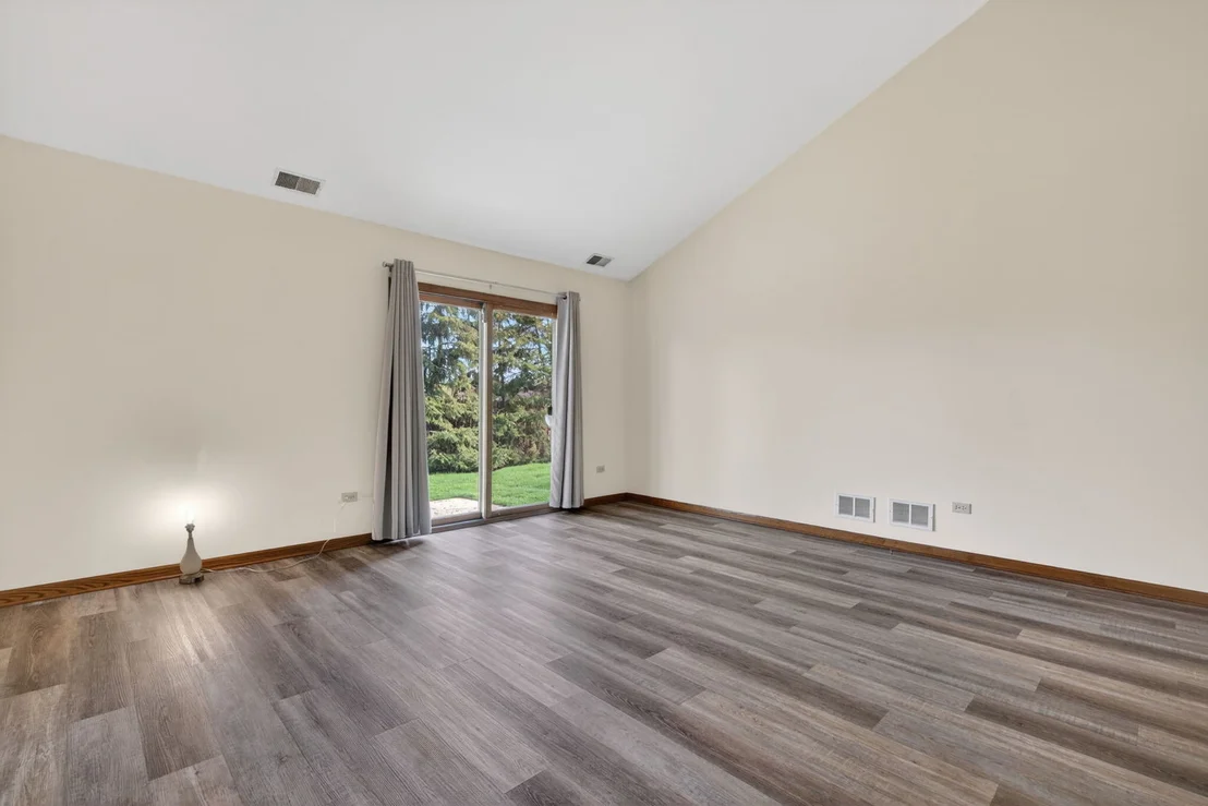 Photo of 3431 Lake Side Circle