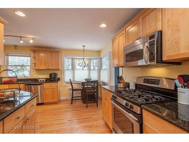 Photo of 730 Forest Road