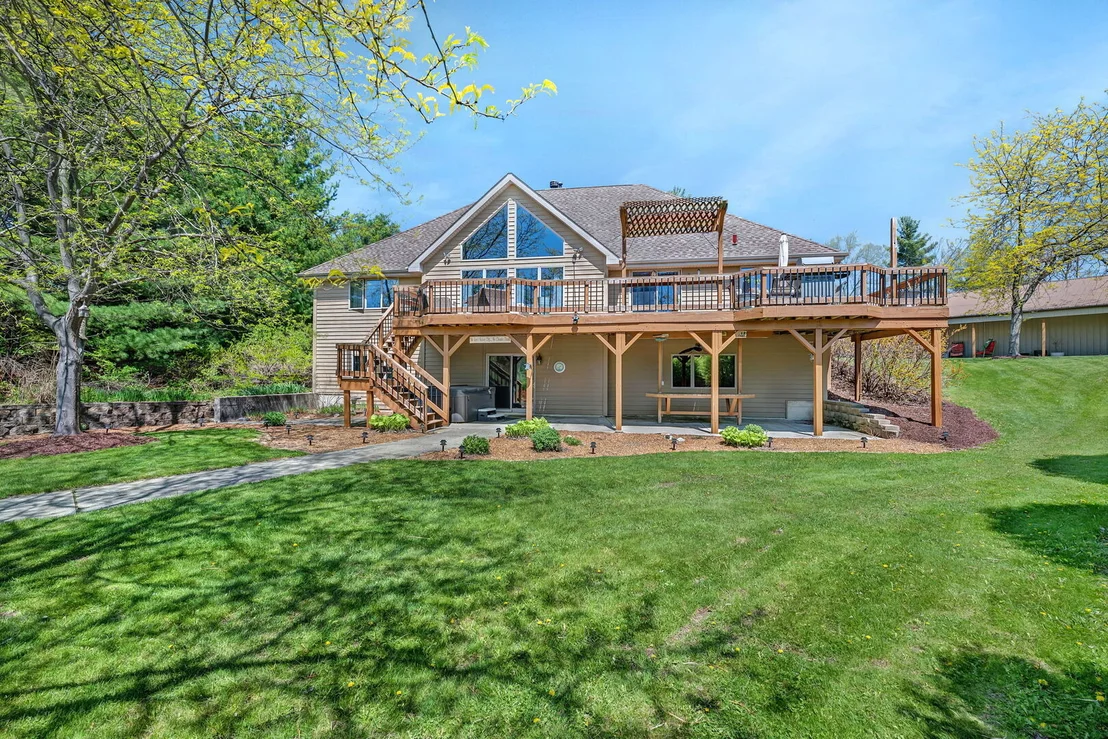 Photo of 4595 Shady Lane