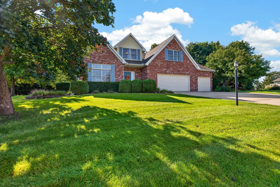 Photo of 9159 Deer Ridge Drive