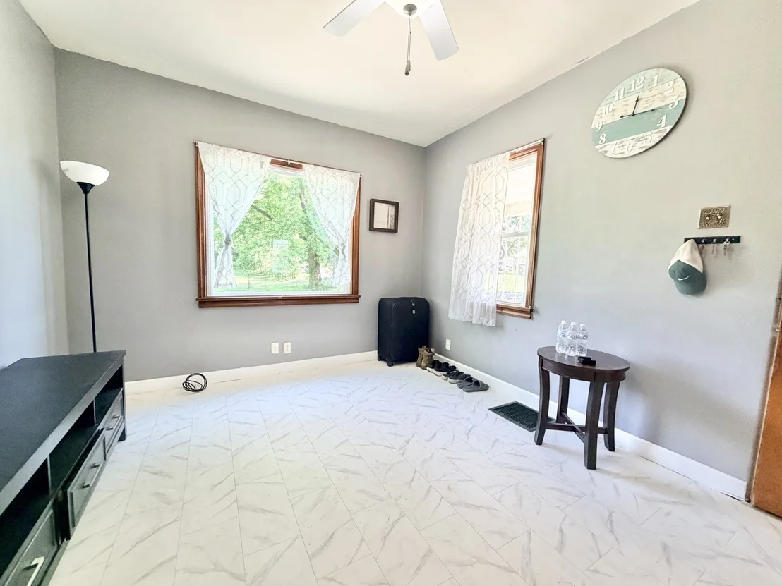 Photo of 1304 N Everett Street
