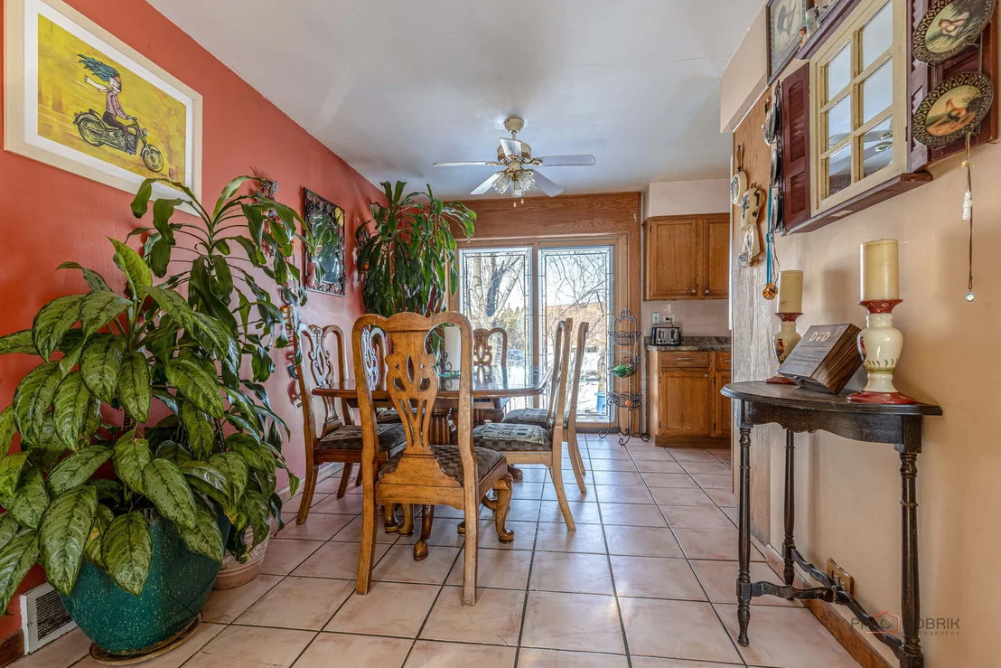 Photo of 908 E Central Road