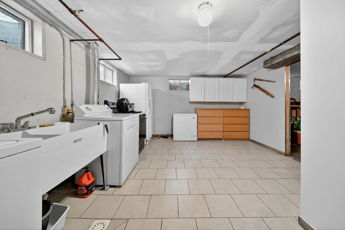 Photo of 1104 Basin Drive