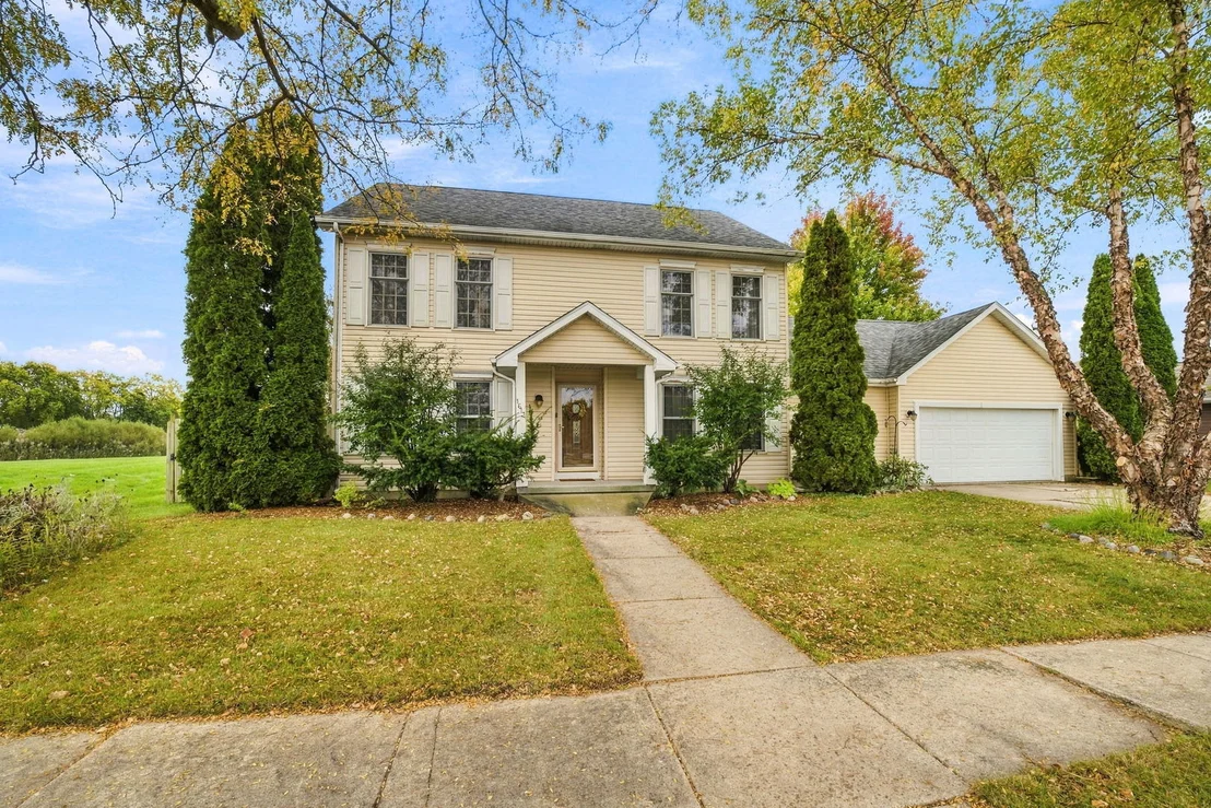 Photo of 1613 Locust Road
