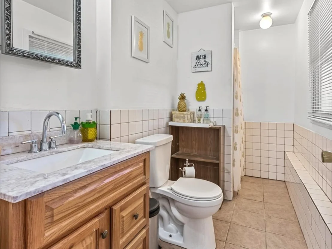 Photo of 1058 Almond Drive