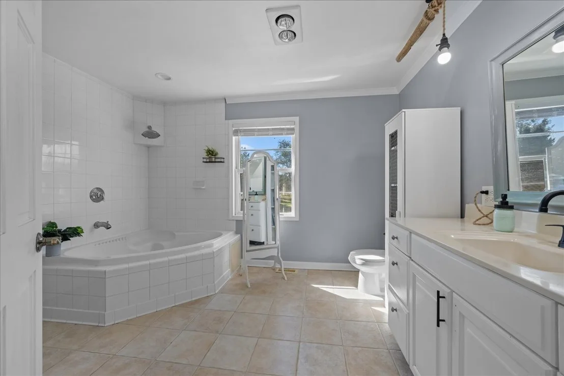 Photo of 9N424 Tamara Drive