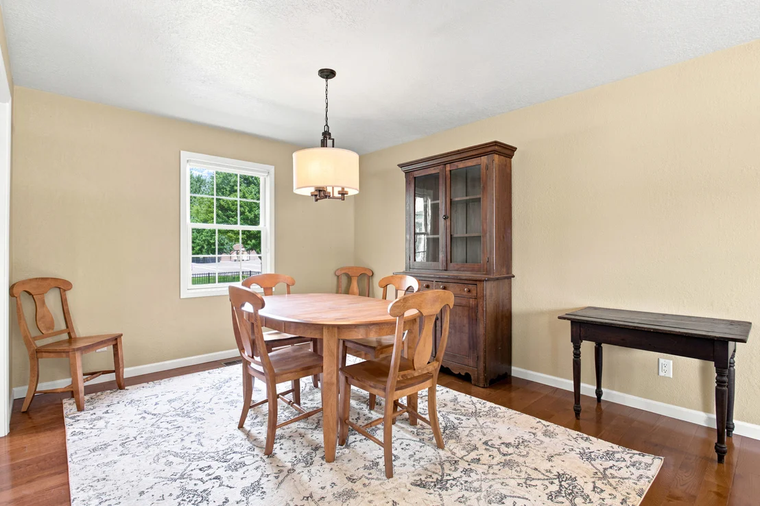 Photo of 613 Sycamore Drive