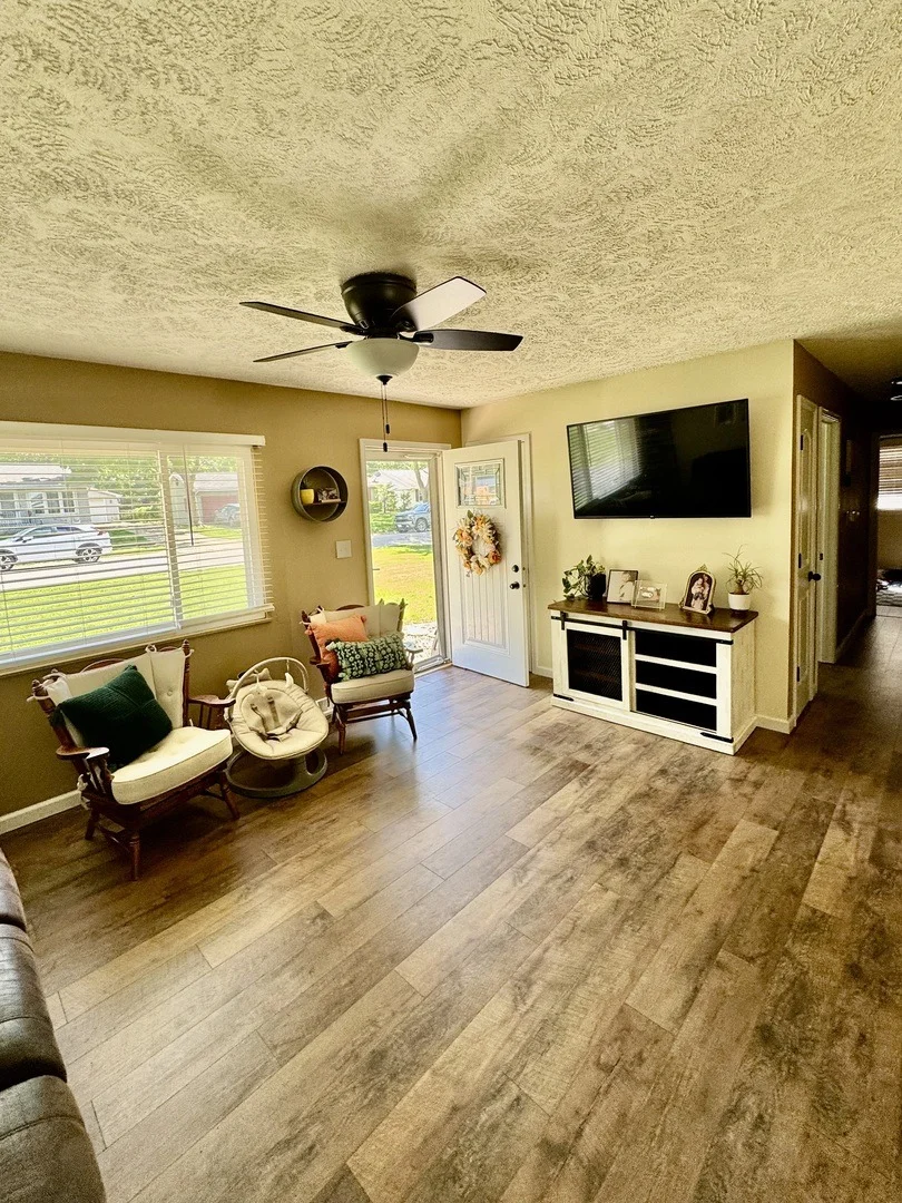 Photo of 326 Rowe Drive