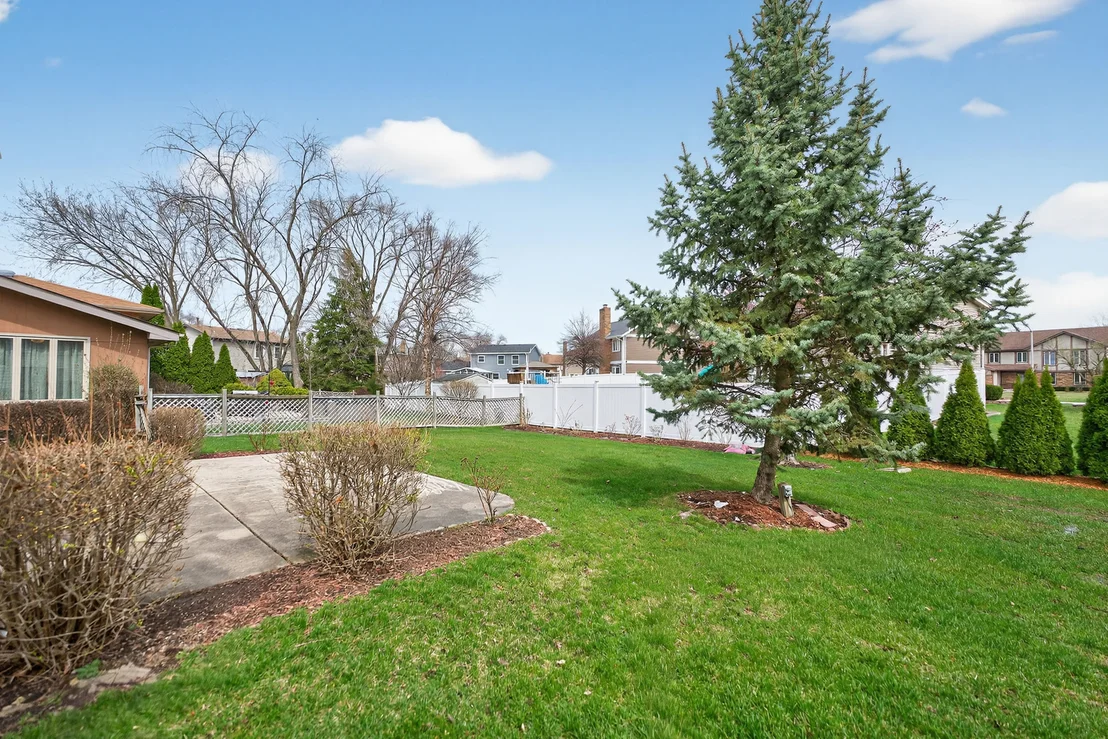 Photo of 1281 Scarlet Drive