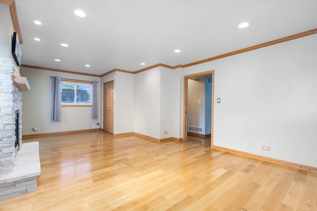 Photo of 6941 Olympic Drive