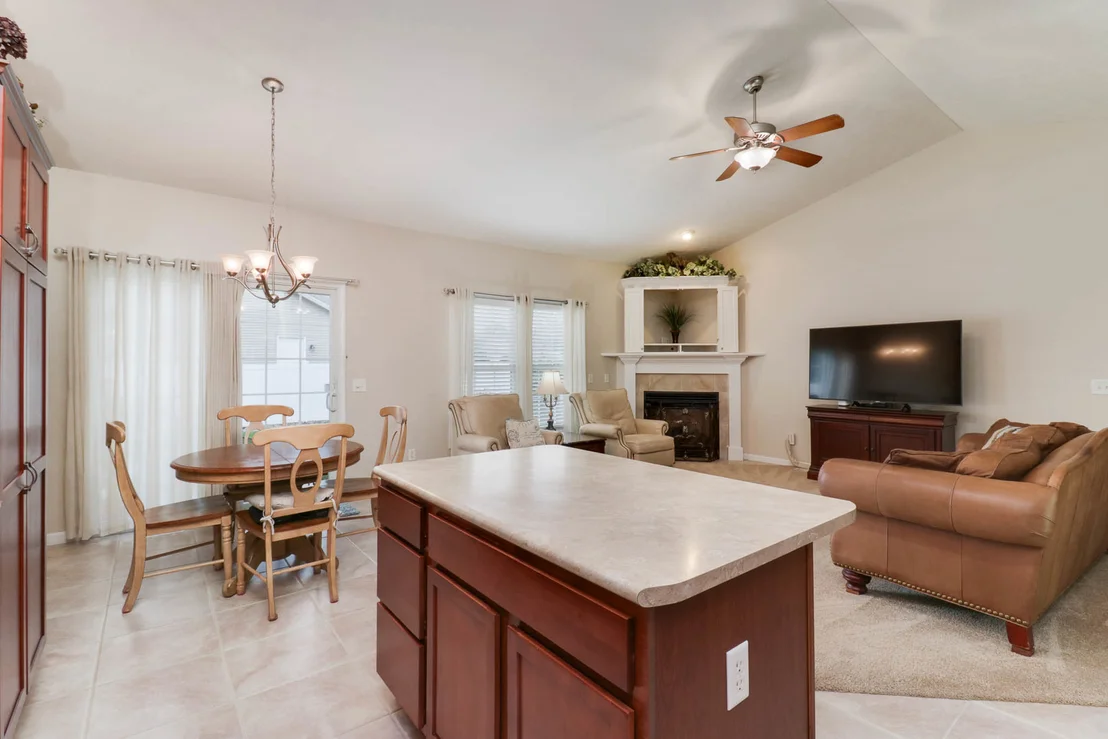 Photo of 2893 Benson Lane