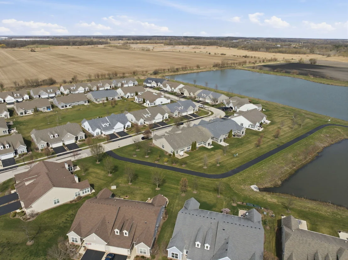 Photo of 561 Autumn Circle