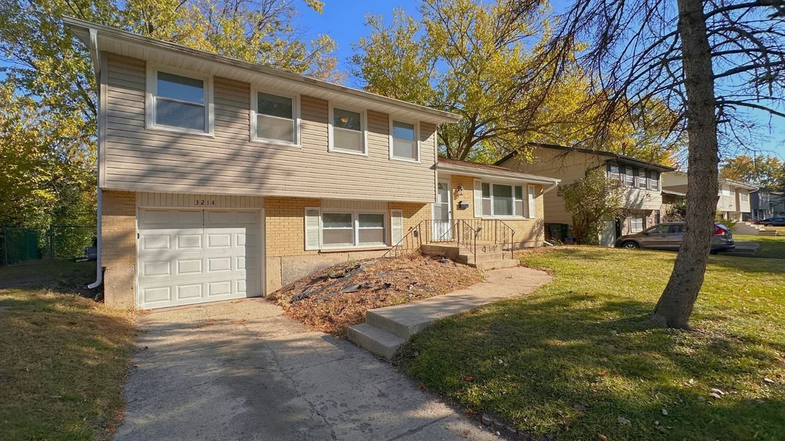 Photo of 3214 Birchwood Drive