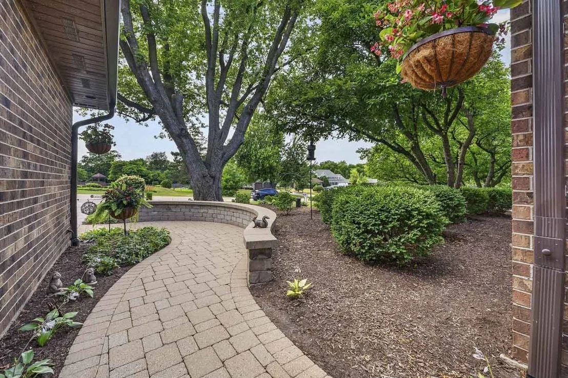 Photo of 3408 James Way