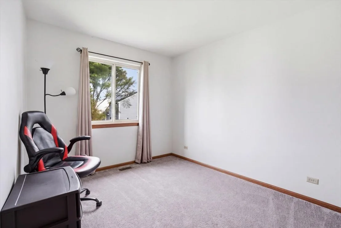 Photo of 625 Fairview Lane