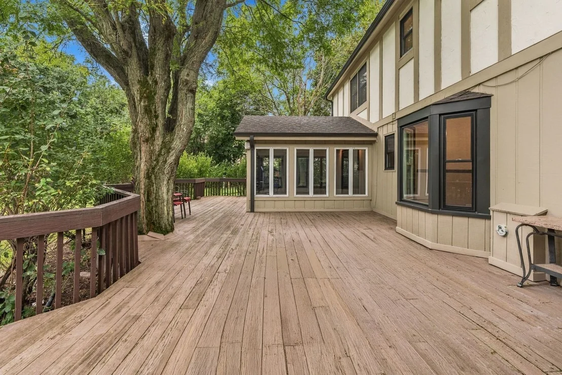 Photo of 1221 W Sable Drive