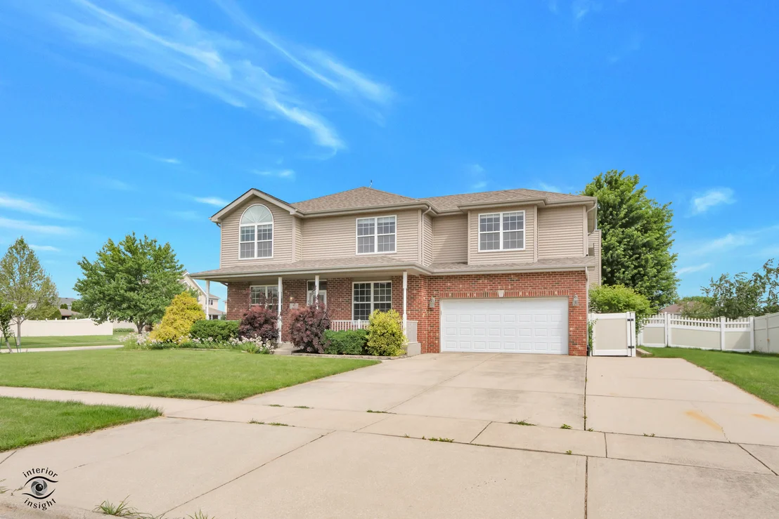 Photo of 15474 Lakeview Drive