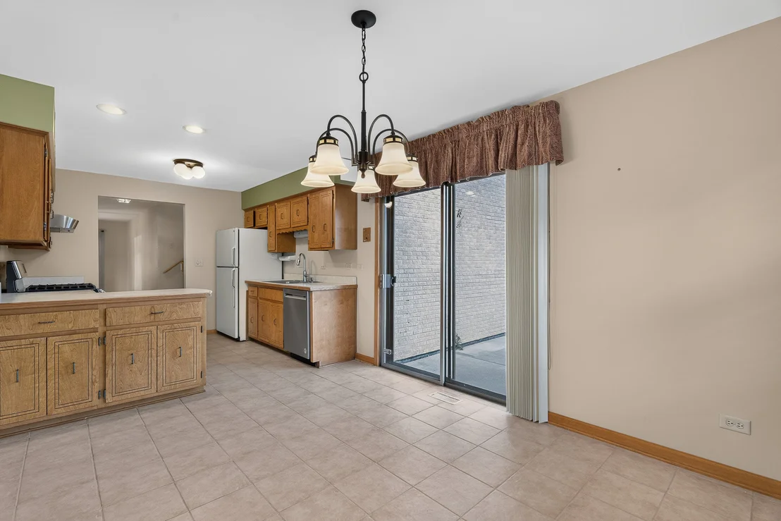 Photo of 7305 Summit Road