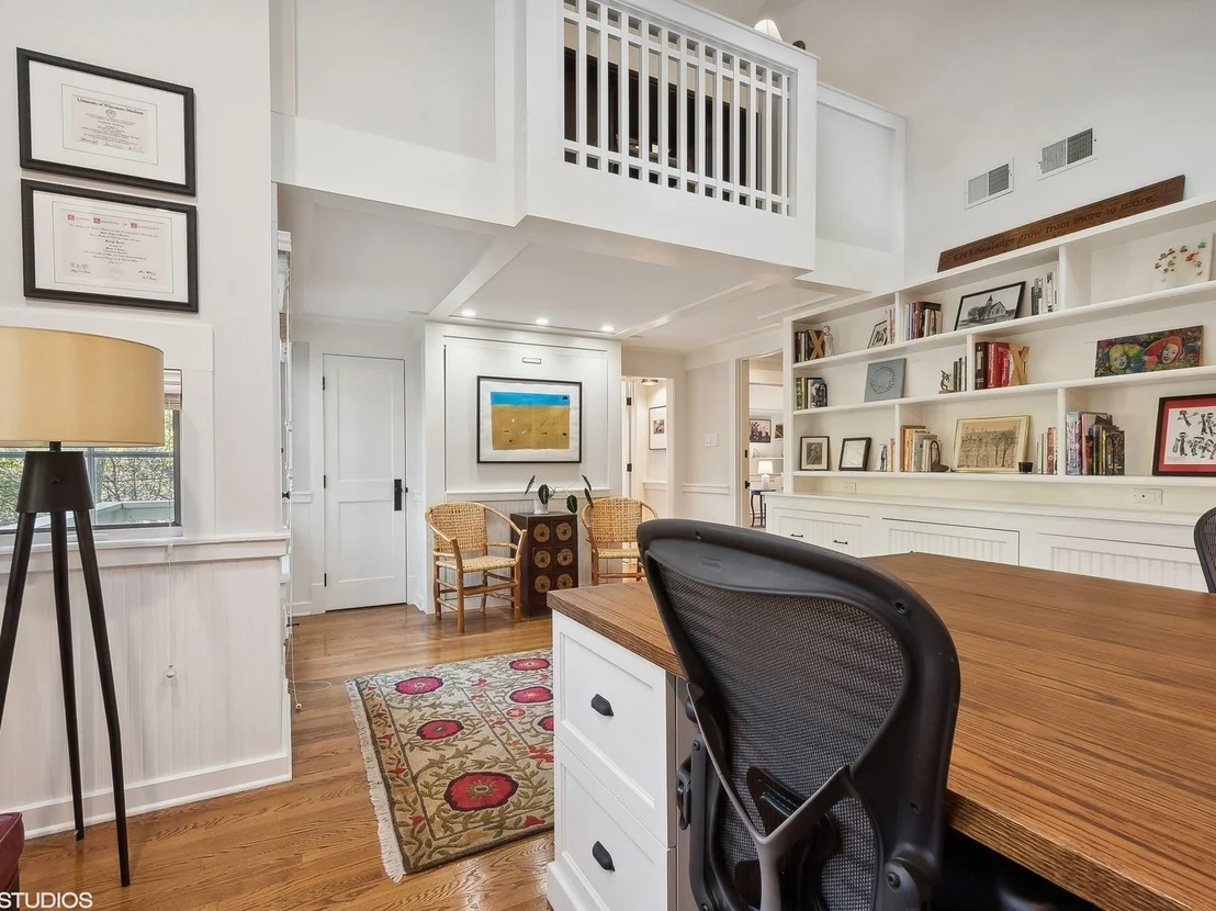 Photo of 2413 Park Place