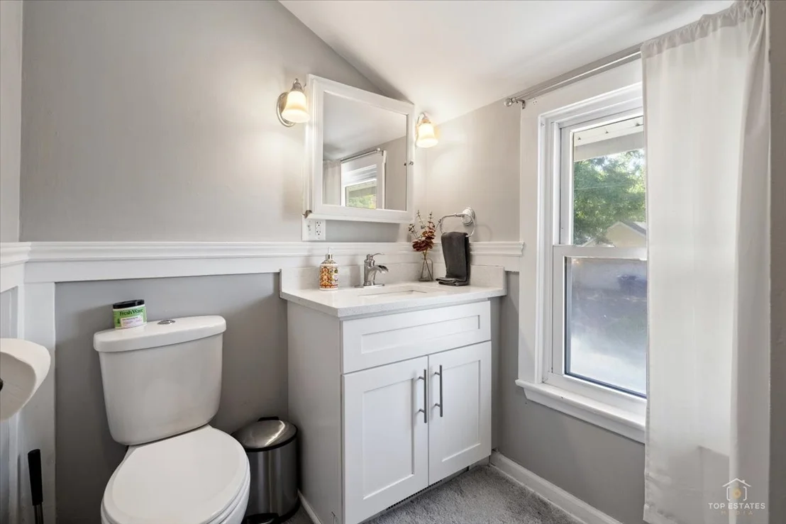 Photo of 116 N 7th Avenue