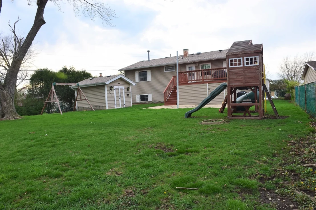 Photo of 986 Yorkshire Drive