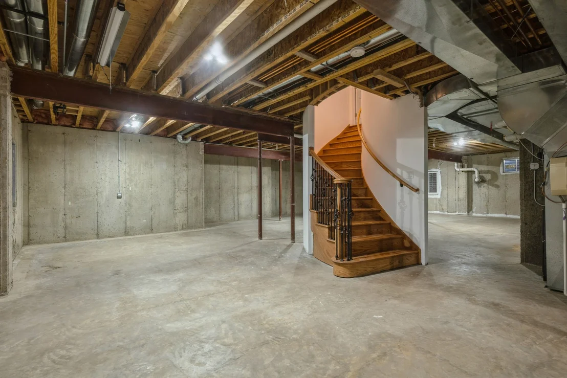 Photo of 423 Locust Place