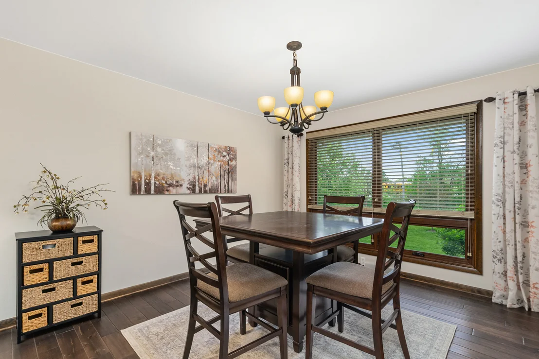 Photo of 1107 VALLEY Lane