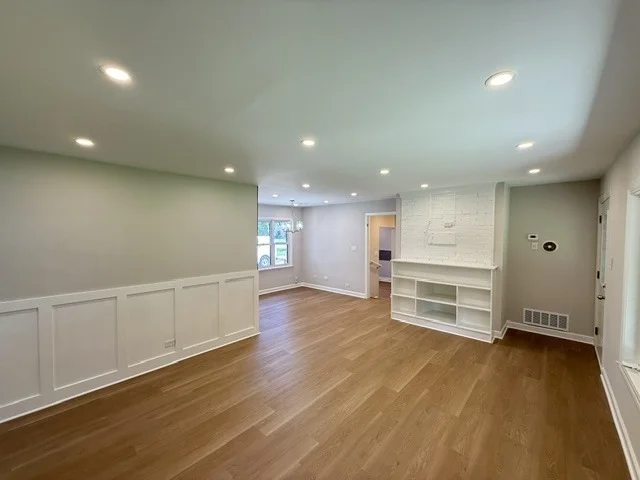 Photo of 7141 Wolf Road