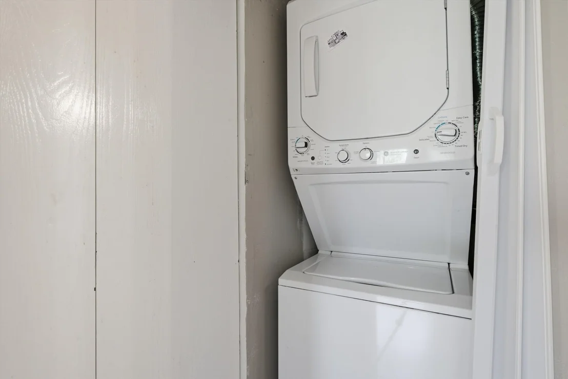 Photo of Unit M5 at 1422 Stonebridge Circle