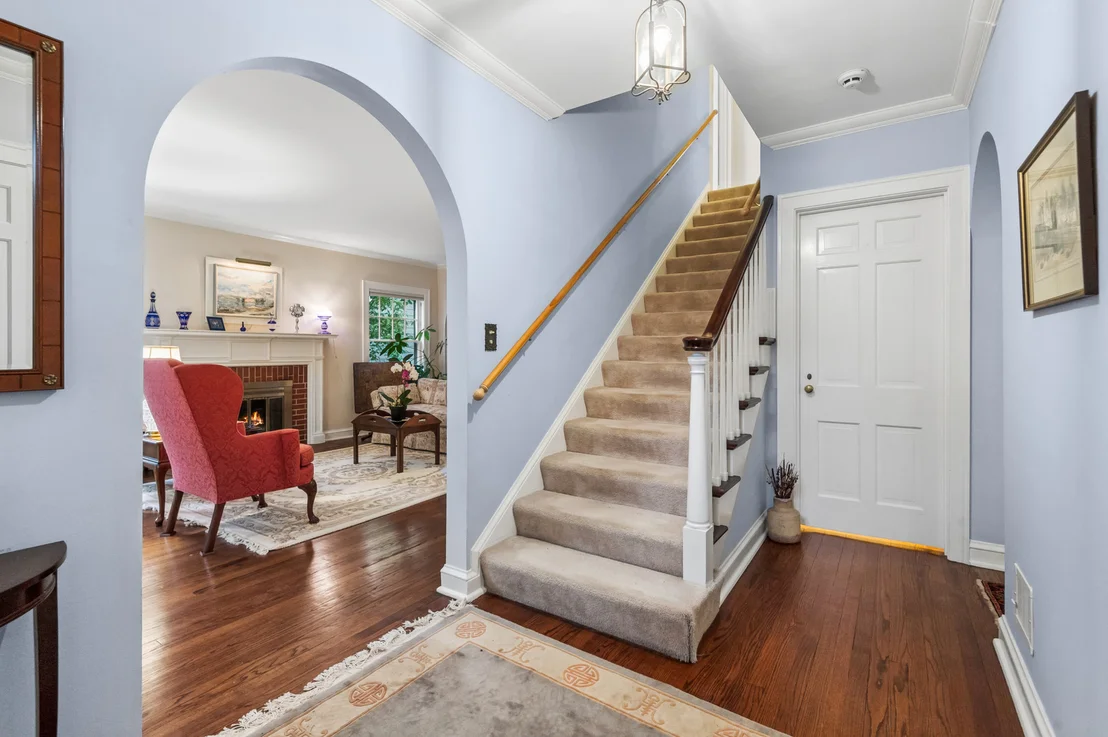 Photo of 3130 Thayer Street