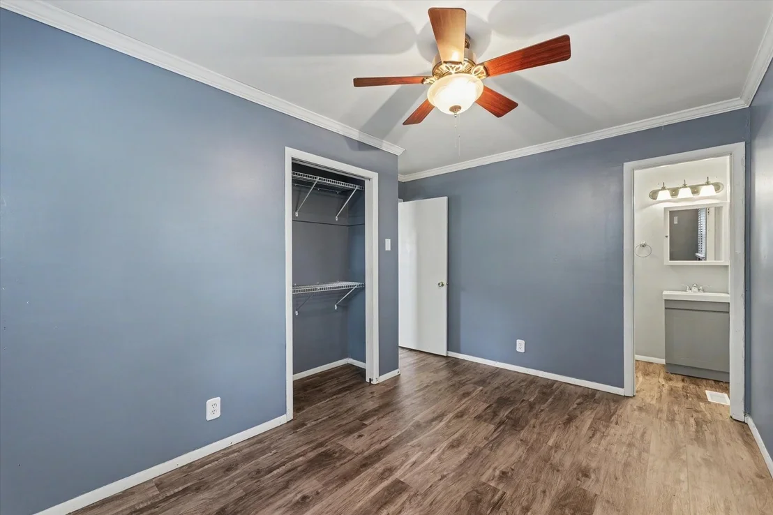 Photo of 406 NORTHGATE Drive