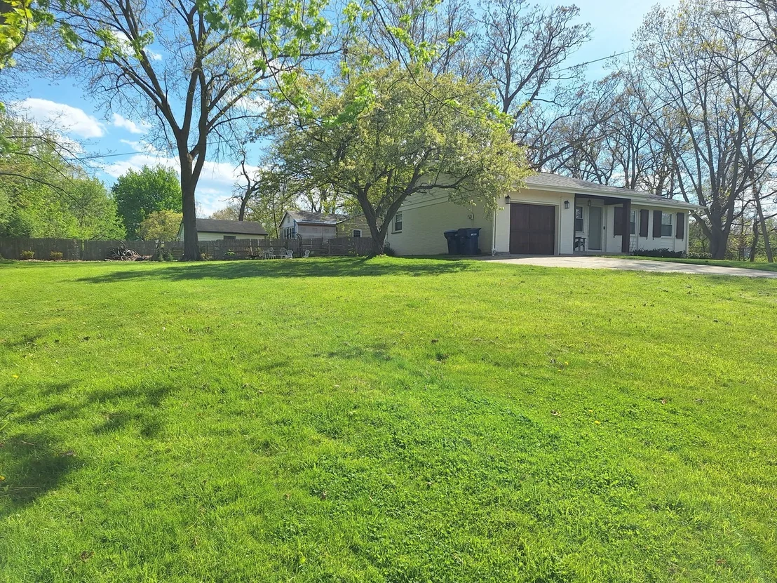 Photo of 227 Juneway Terrace
