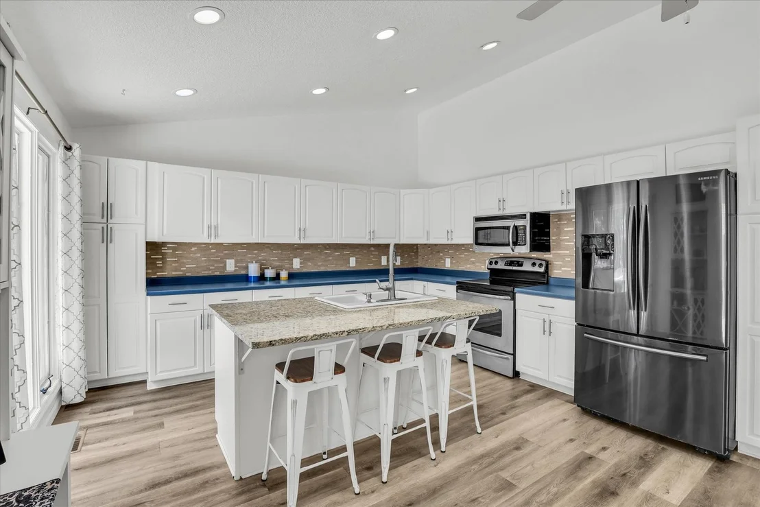 Photo of 715 Cortez Drive