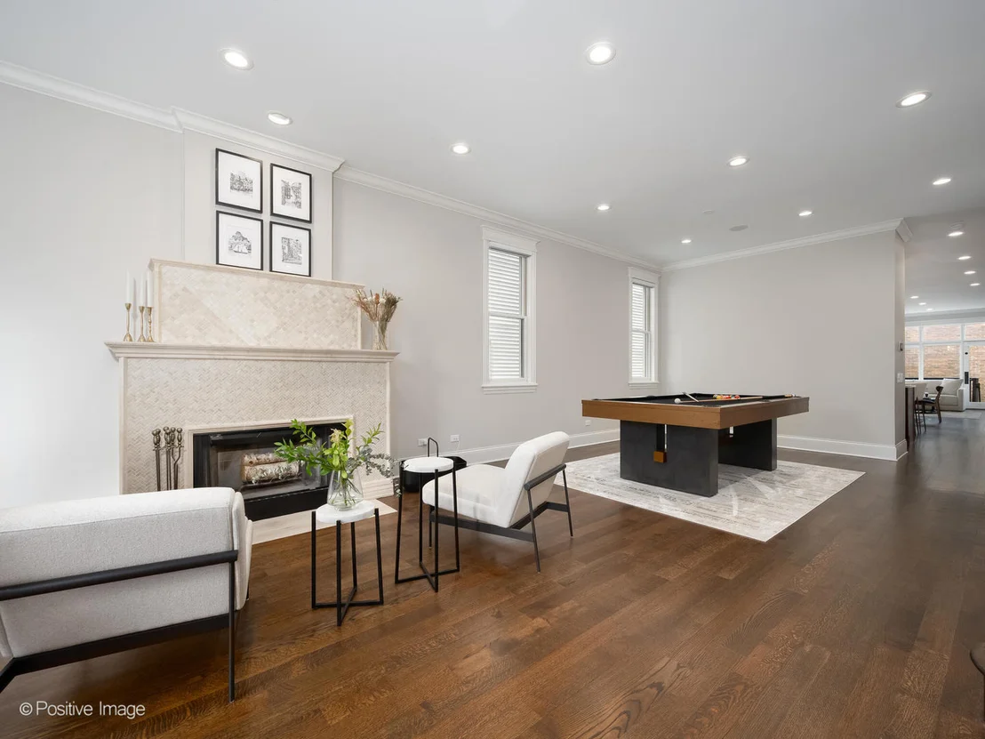 Photo of 1532 W Wolfram Street