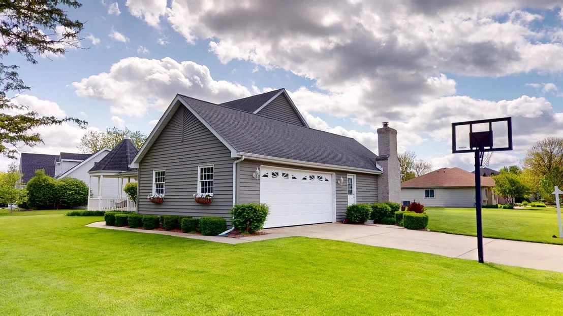 Photo of 25715 W Cherokee Trail