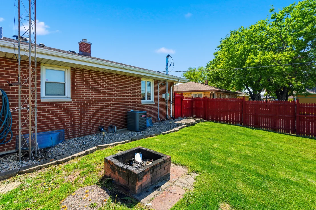 Photo of 512 CHANEY Street