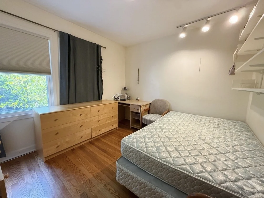 Photo of 1533 Crabtree Lane