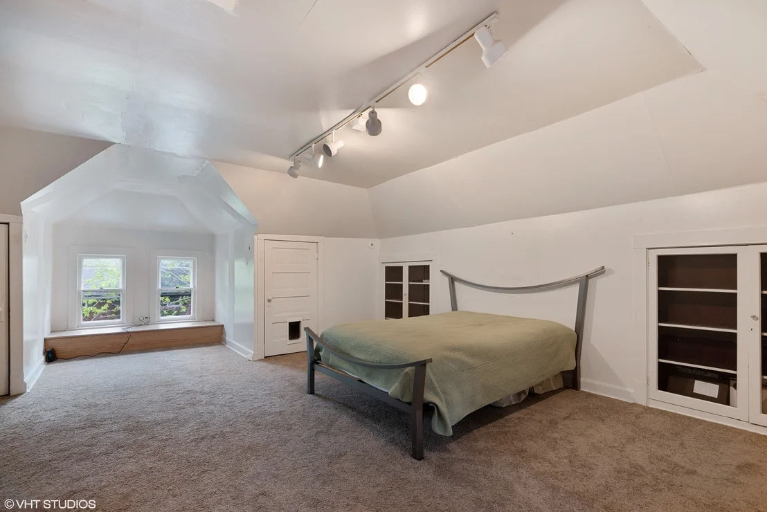 Photo of 630 Greenleaf Avenue