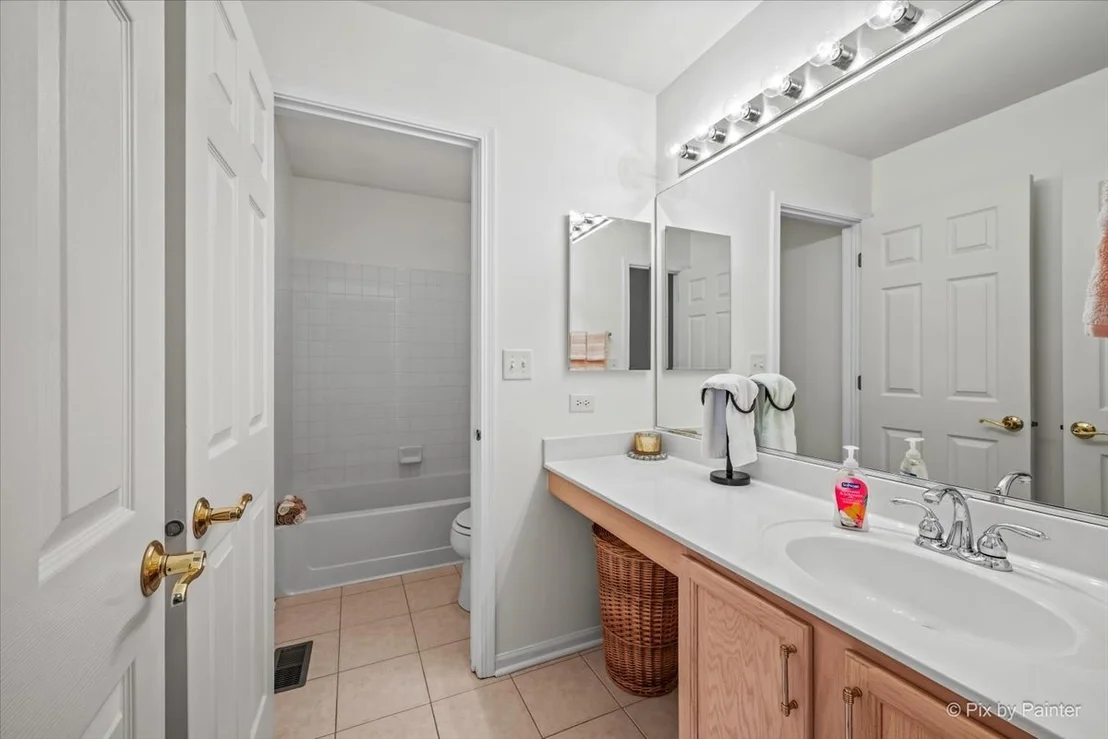 Photo of 2886 Camden Drive