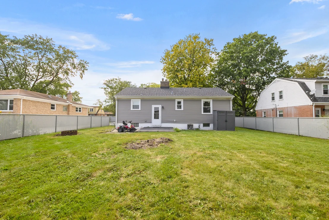 Photo of 17531 Henry Street