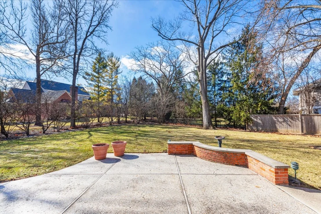 Photo of 1115 Golfview Lane