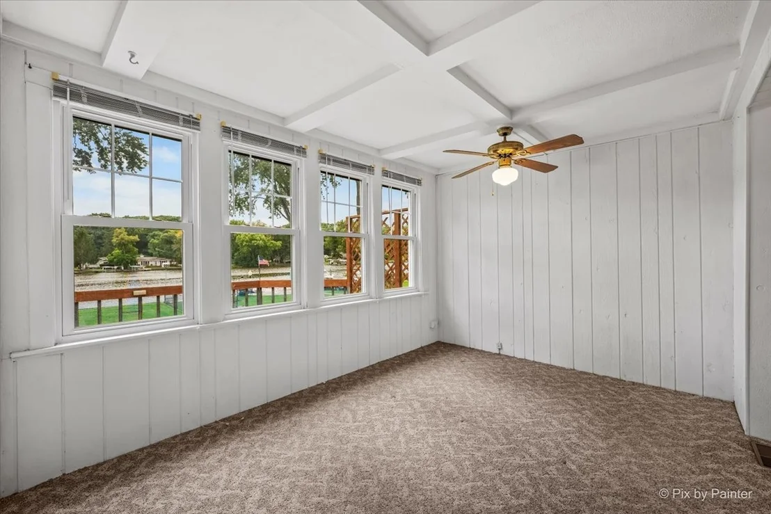 Photo of 2409 Grove Lane