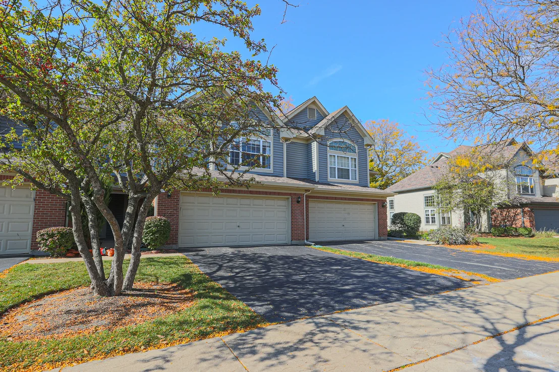Photo of 270 Manor Drive