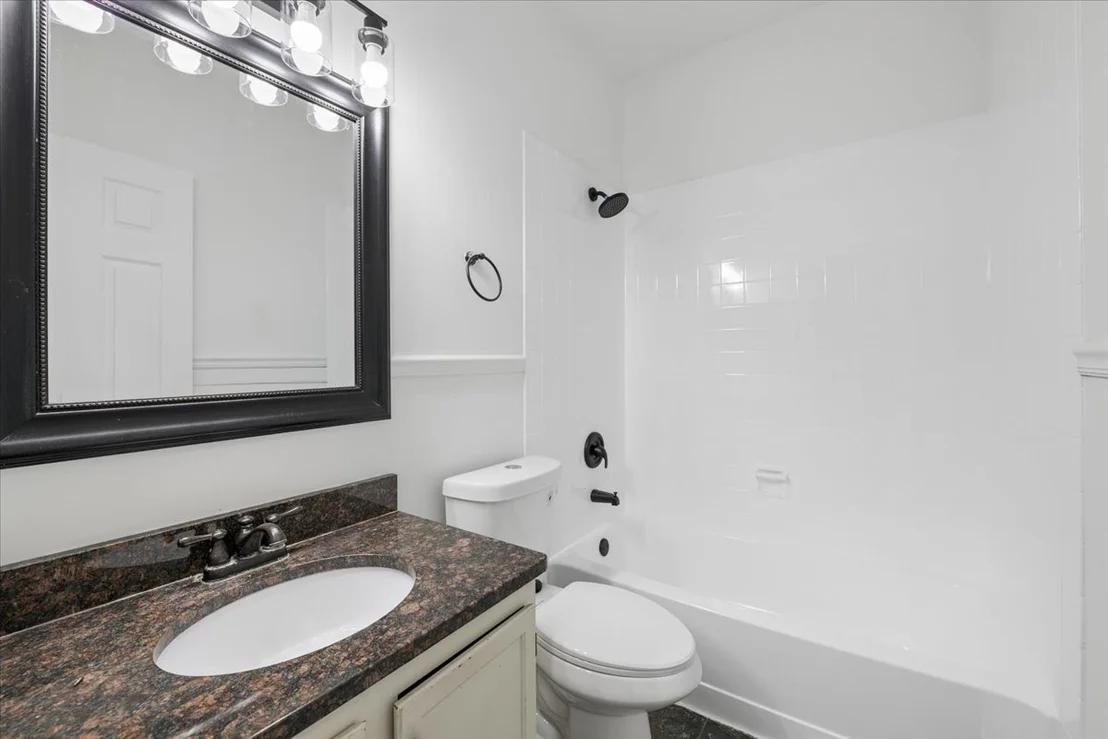 Photo of 415 Juniper Drive