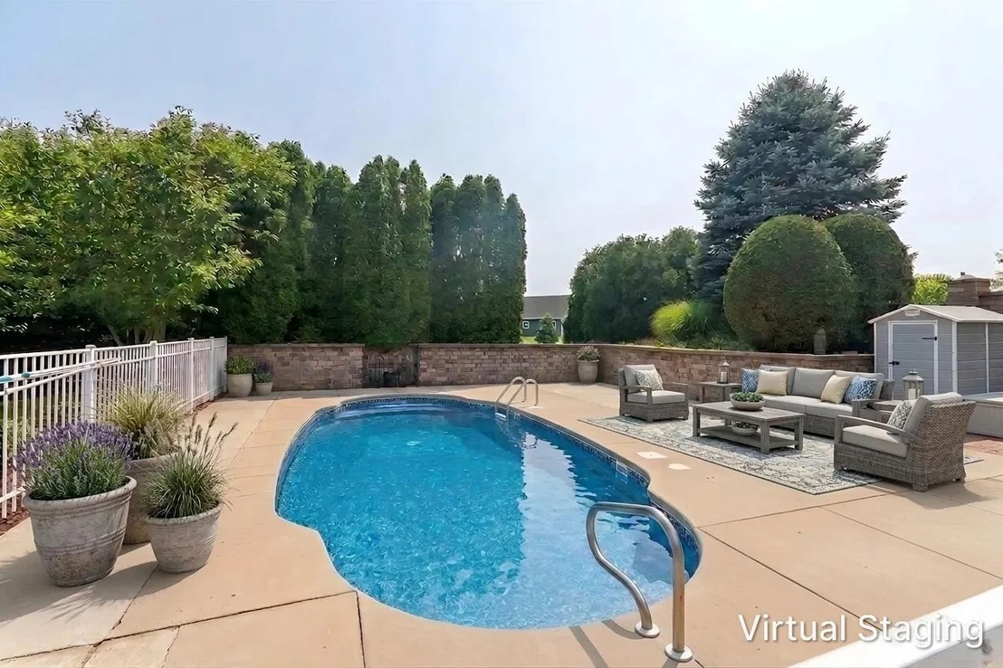 Photo of 385 Valley Way