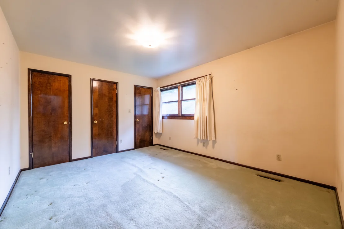 Photo of 801 Oakcrest Drive