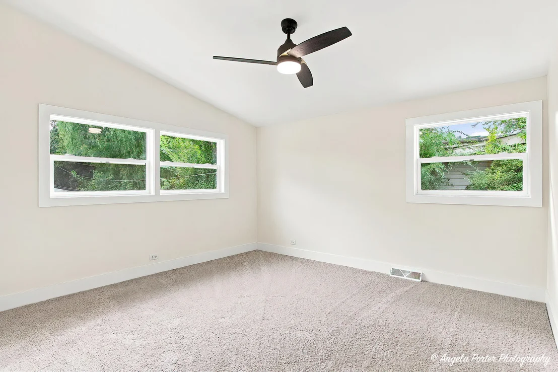 Photo of 2929 Central Road