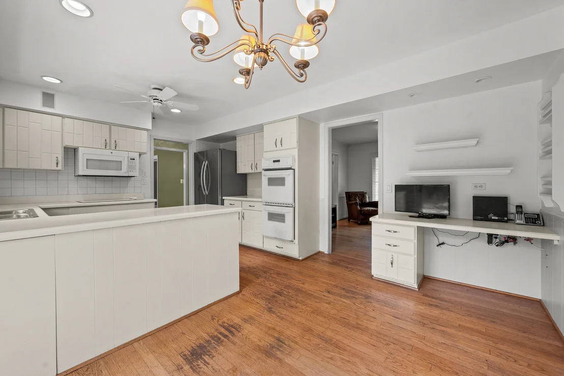 Photo of 3142 Hemlock Lane