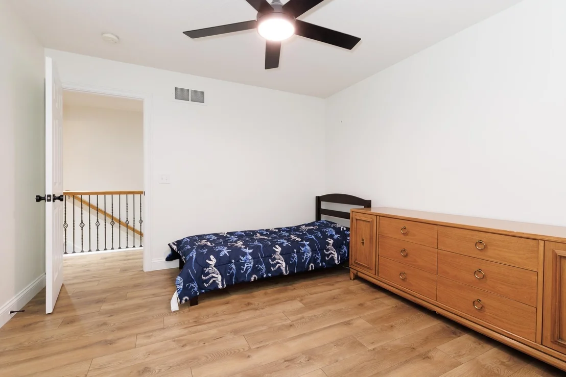 Photo of 980 Balsam Road