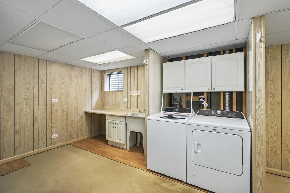 Photo of 2455 Emerson Lane